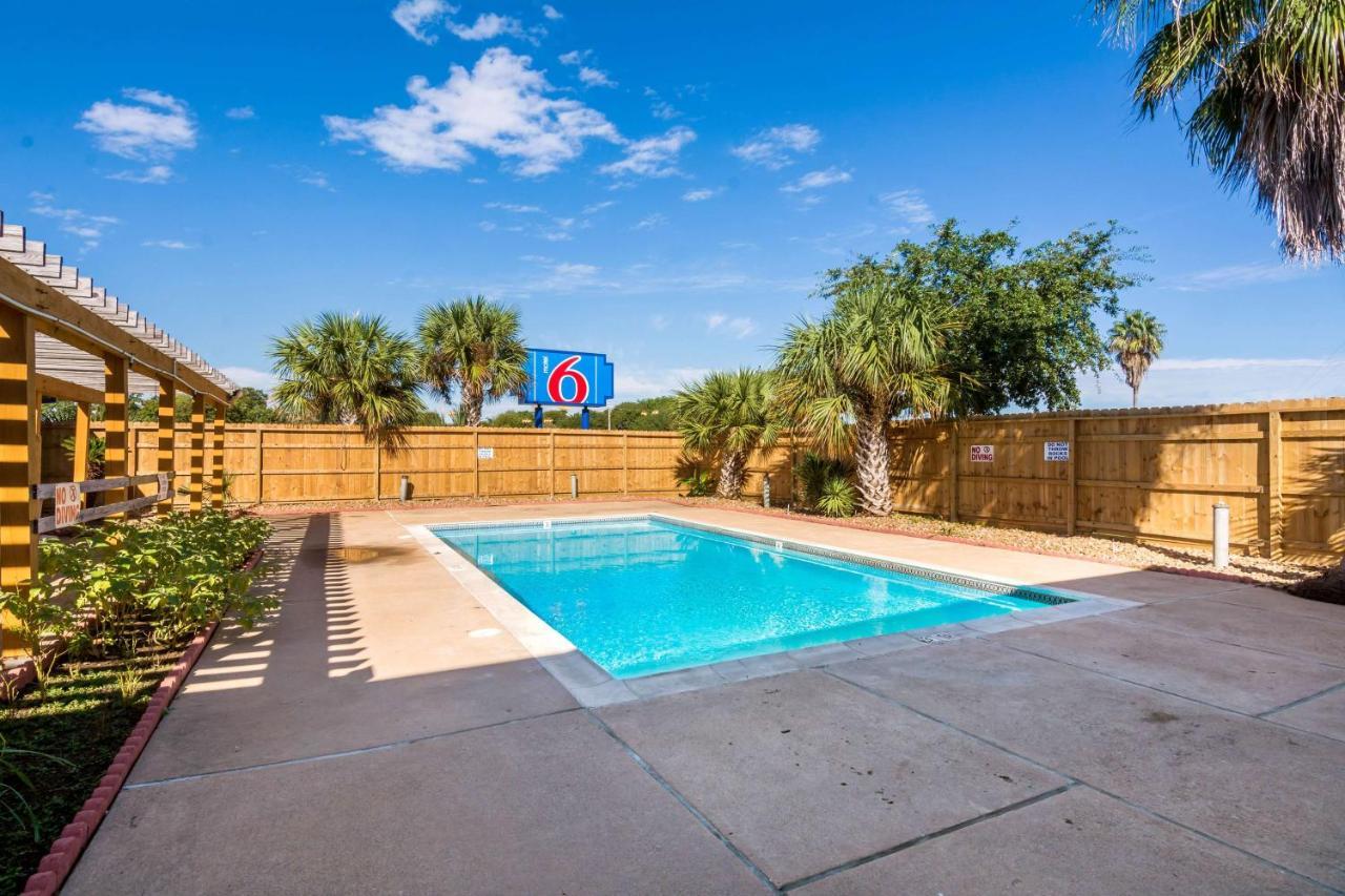 Motel 6-Freeport, Tx Εξωτερικό φωτογραφία